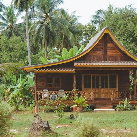 Kohjum Freedom Resort Koh Jum Zewnętrze zdjęcie