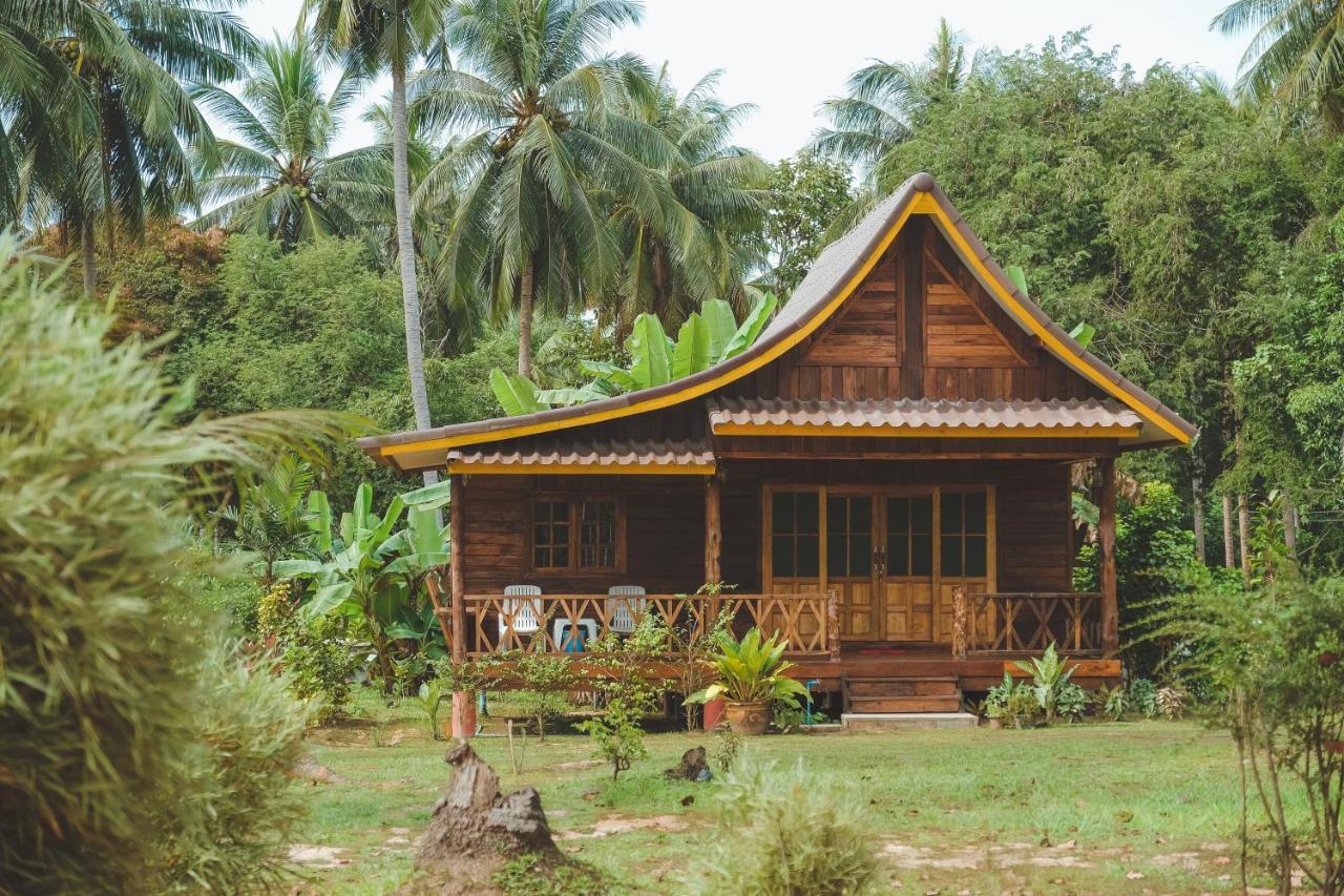 Kohjum Freedom Resort Koh Jum Zewnętrze zdjęcie