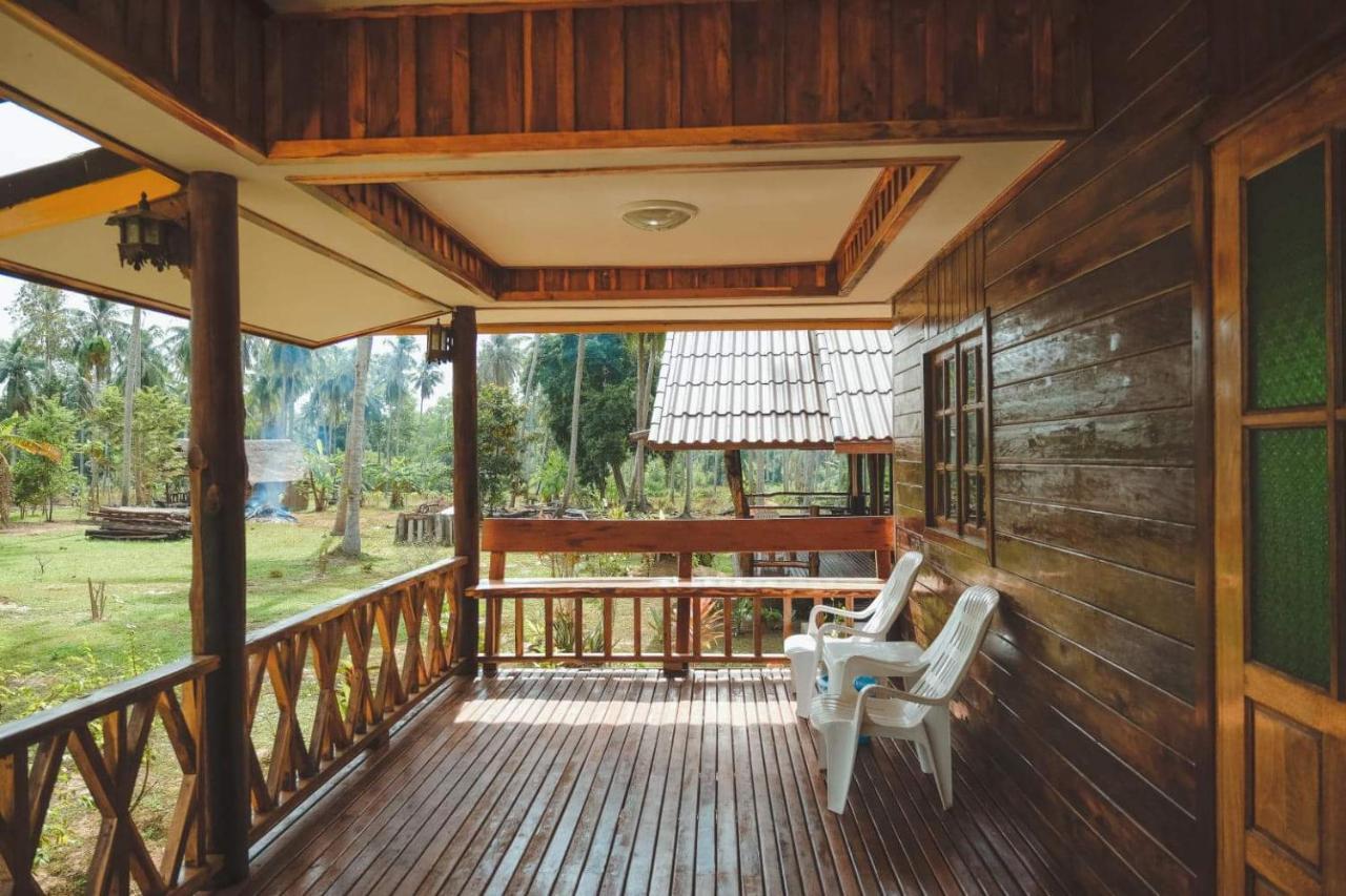 Kohjum Freedom Resort Koh Jum Zewnętrze zdjęcie