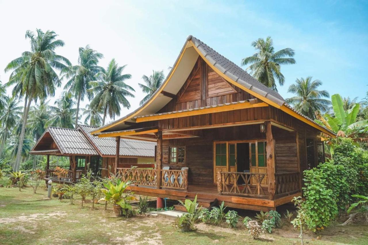 Kohjum Freedom Resort Koh Jum Zewnętrze zdjęcie