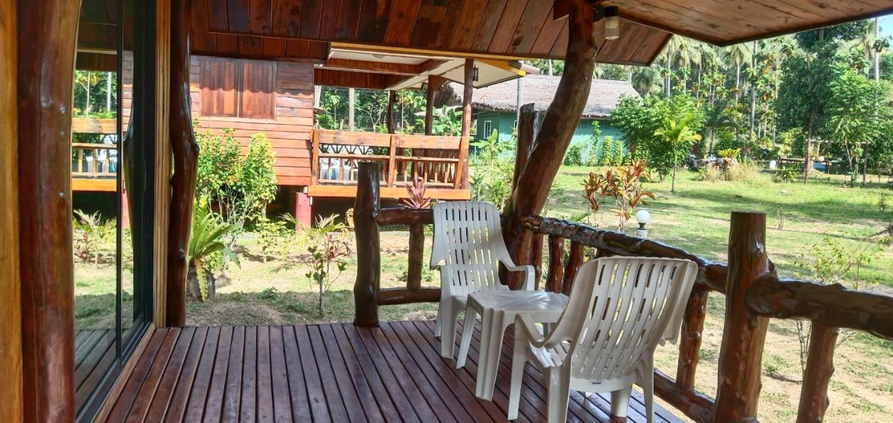 Kohjum Freedom Resort Koh Jum Zewnętrze zdjęcie