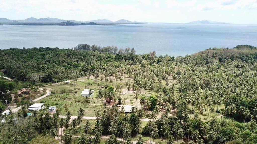 Kohjum Freedom Resort Koh Jum Zewnętrze zdjęcie