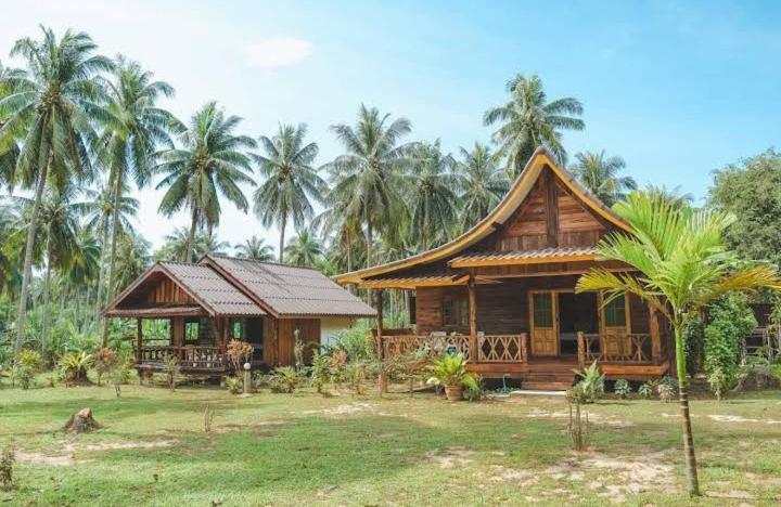 Kohjum Freedom Resort Koh Jum Zewnętrze zdjęcie
