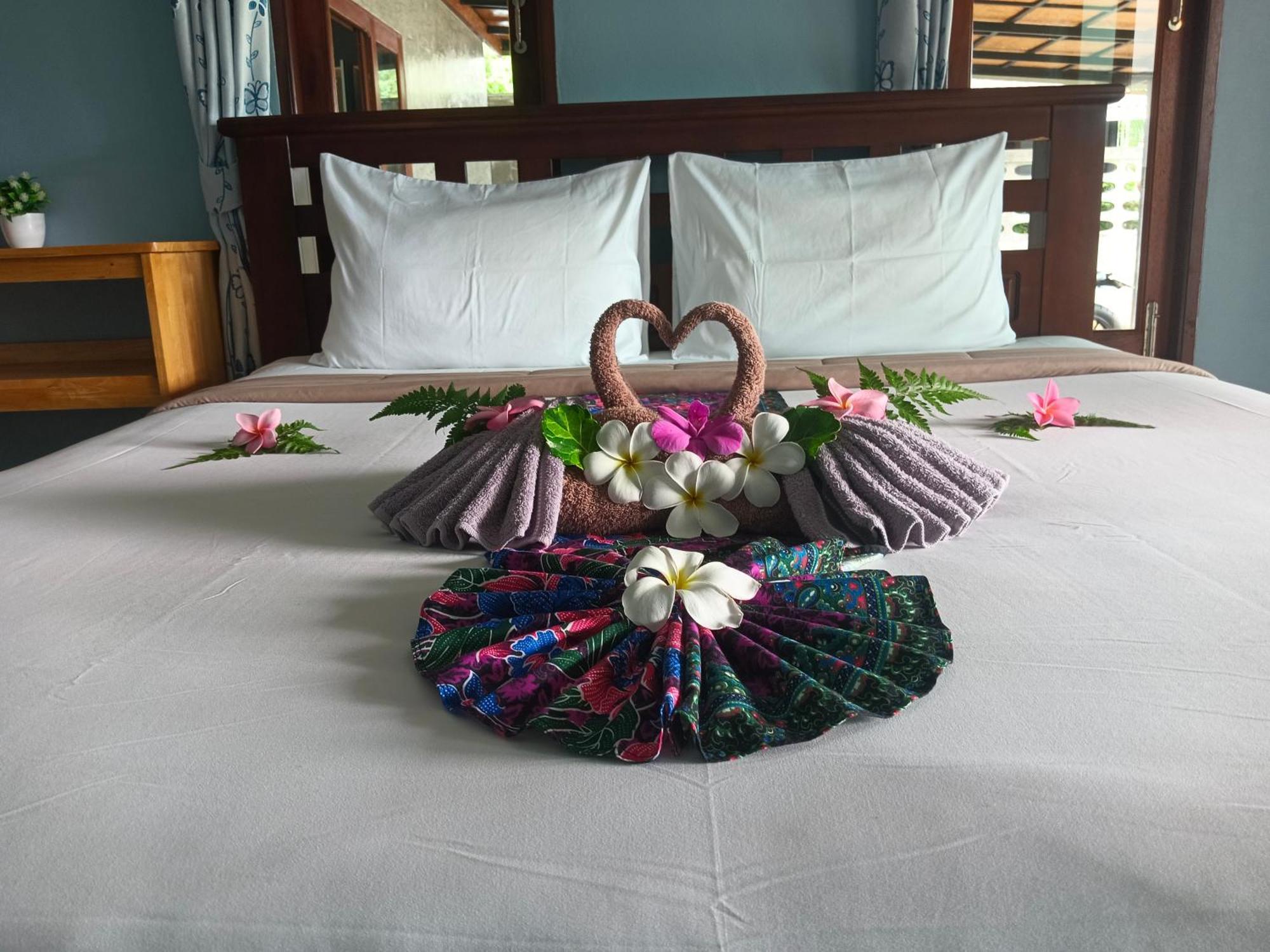 Kohjum Freedom Resort Koh Jum Zewnętrze zdjęcie
