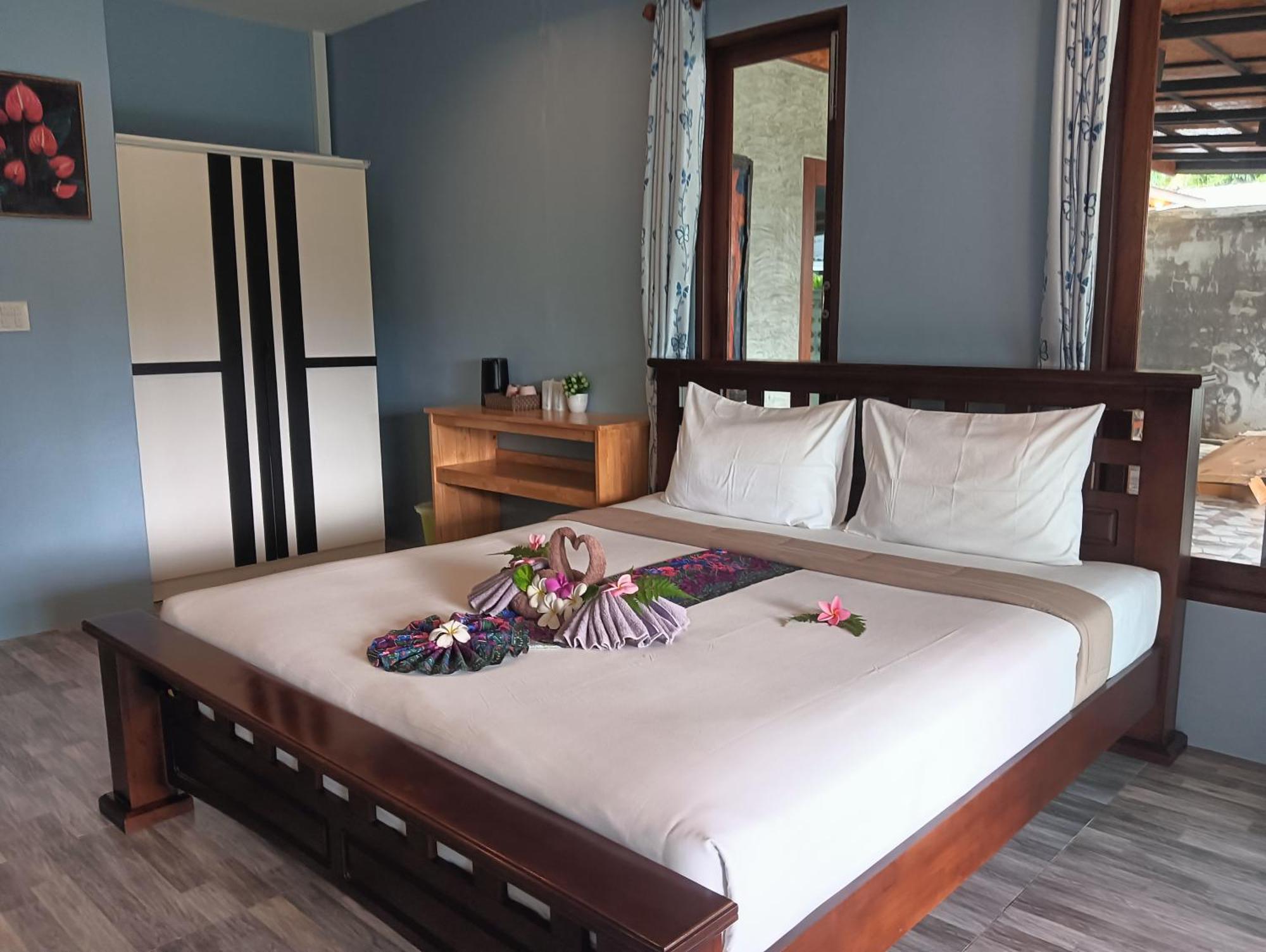 Kohjum Freedom Resort Koh Jum Zewnętrze zdjęcie