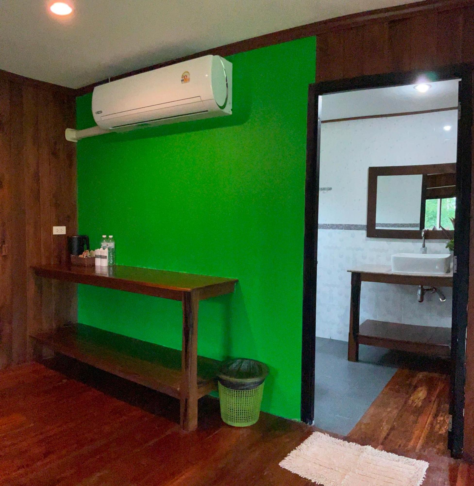 Kohjum Freedom Resort Koh Jum Zewnętrze zdjęcie