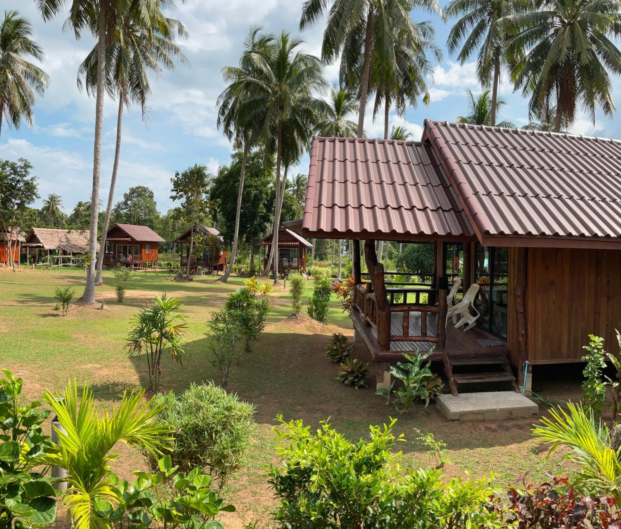 Kohjum Freedom Resort Koh Jum Zewnętrze zdjęcie