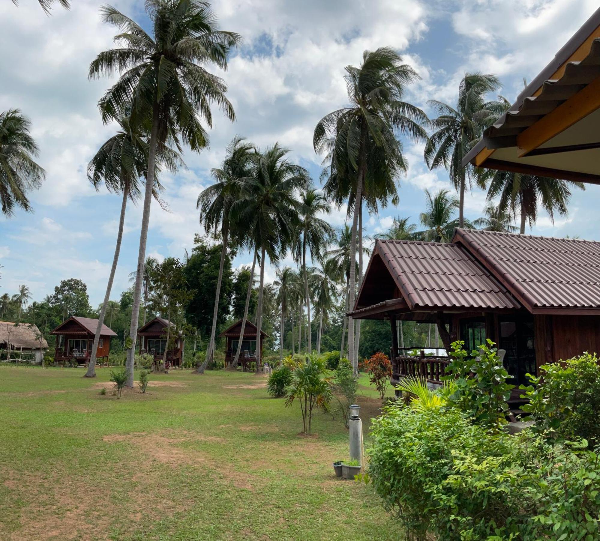Kohjum Freedom Resort Koh Jum Zewnętrze zdjęcie