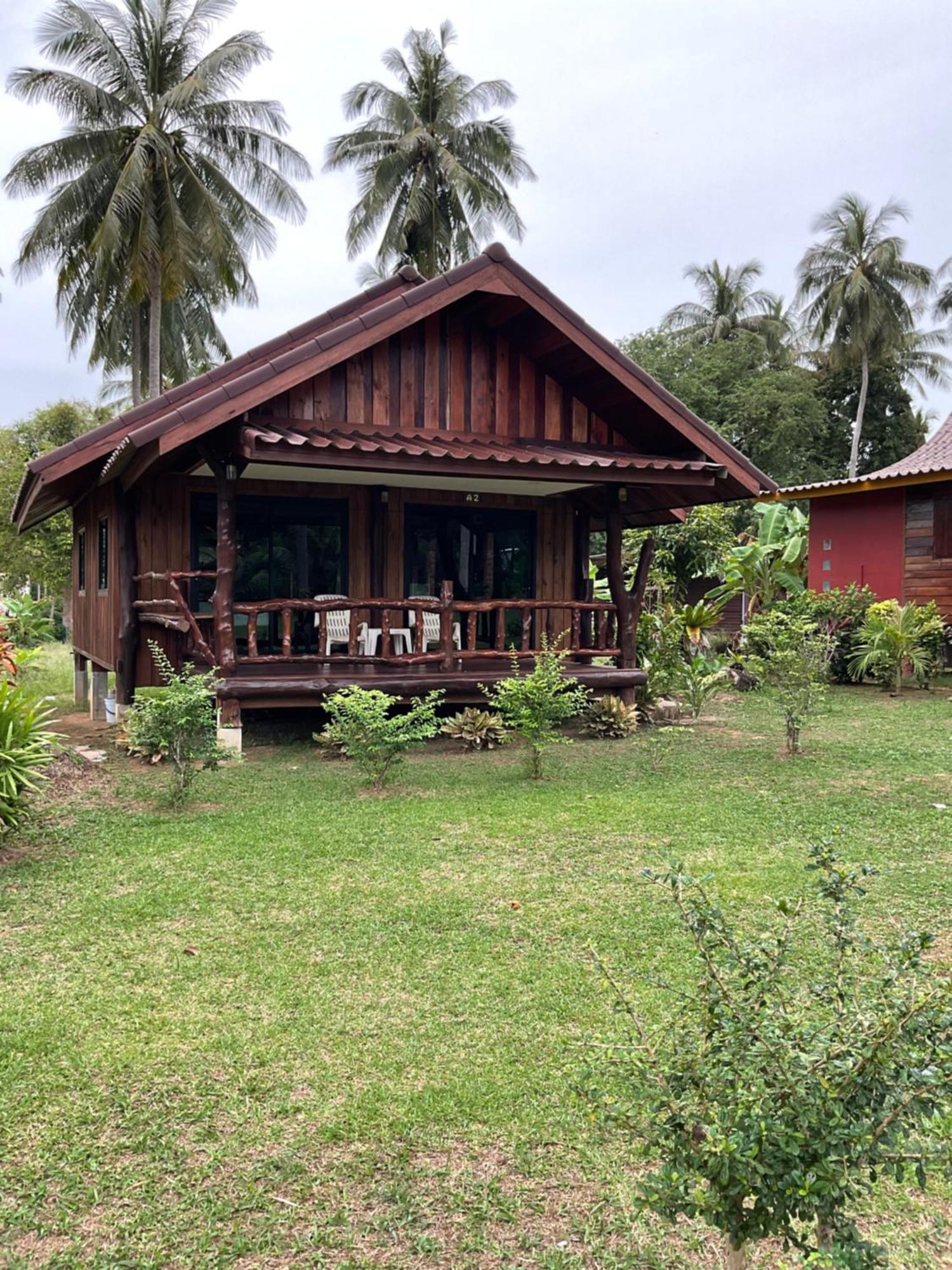Kohjum Freedom Resort Koh Jum Zewnętrze zdjęcie